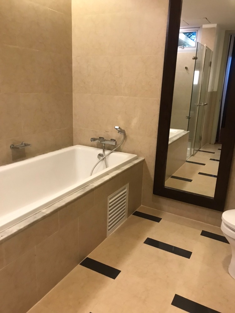 ให้เช่าคอนโดสุขุมวิท อโศก ทองหล่อ : 🔥ให้เช่าด่วนสุด🔥ปาร์ค ทองหล่อ ทาวเวอร์ 3 ห้องนอน + 3 ห้องน้ำ เฟอร์นิเจอร์ครบ พร้อมเข้าอยู่ทันที