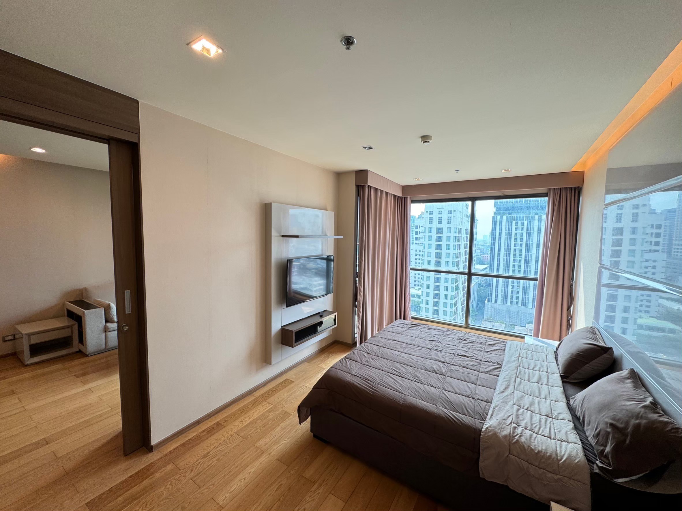 ให้เช่าคอนโดสาทร นราธิวาส : The Address Sathorn 12, 1 bed, 33000 per month