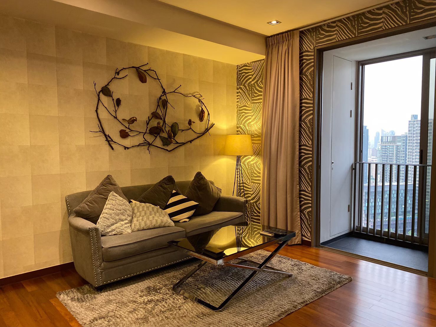 For RentCondoSukhumvit, Asoke, Thonglor : Ashton Morph 38, 2 bed, 55000 per month