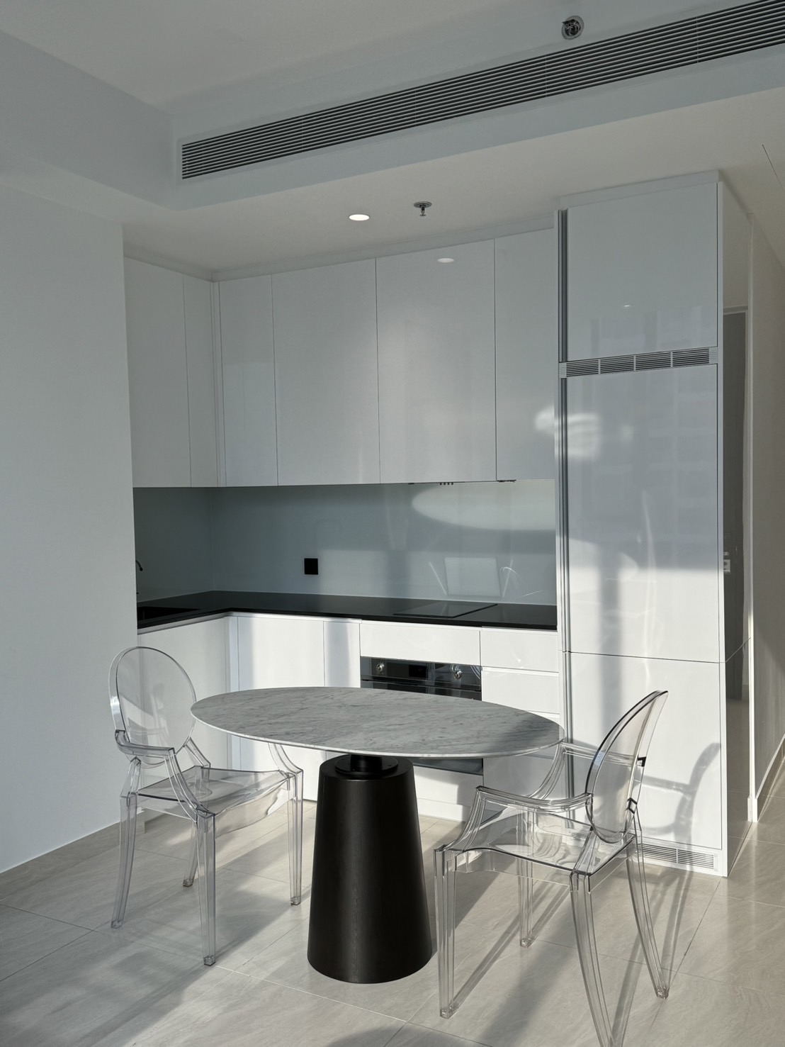 ให้เช่าคอนโดสาทร นราธิวาส : Tait 12, 1 bed, 55000 per month