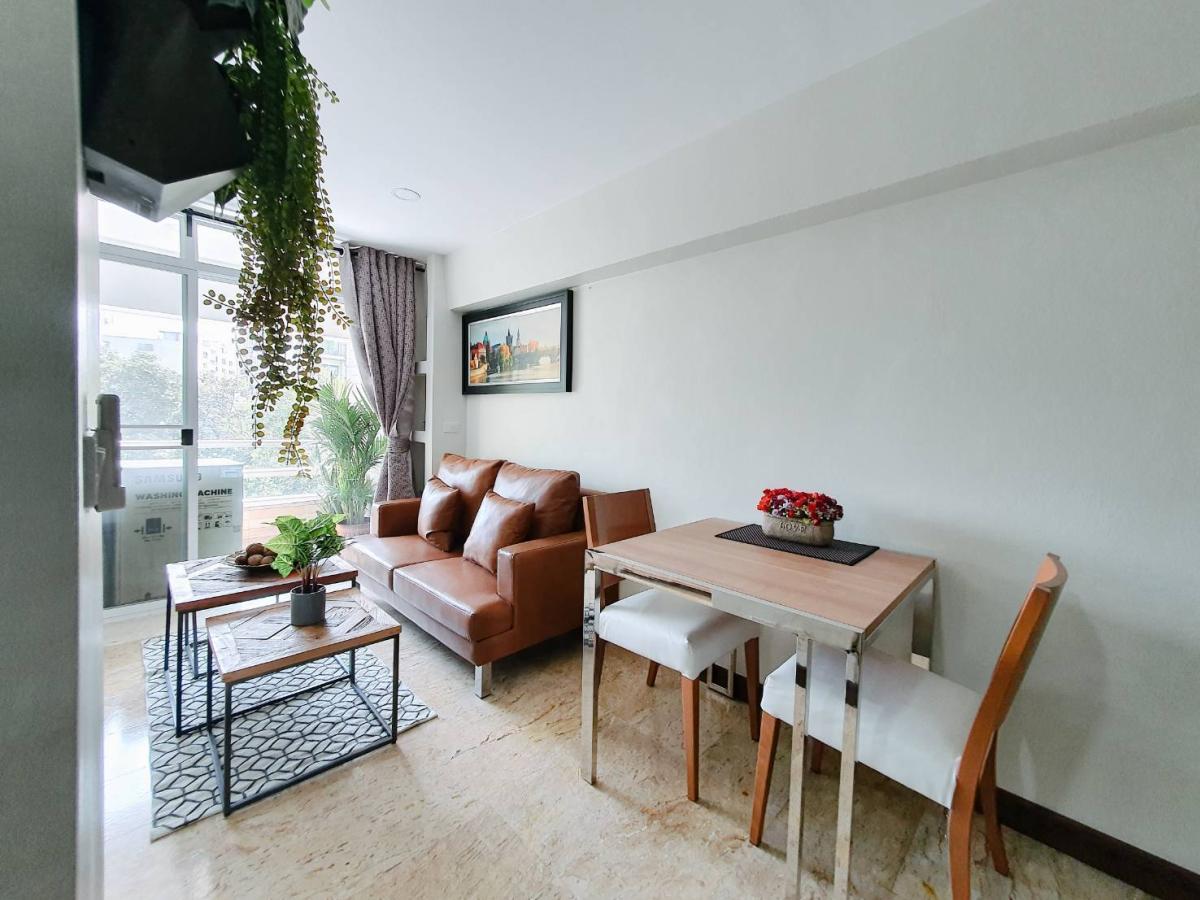 ขายคอนโดสุขุมวิท อโศก ทองหล่อ : 03/04/2026, รวมค่าโอนคอนโดทองหล่อ 1 ห้องนอน ใกล้ BTS เพียง 3.55 ล้าน! 
พร้อมสระว่ายน้ำ ฟิตเนส และระบบรักษาความปลอดภัยครบครัน! 0642748883