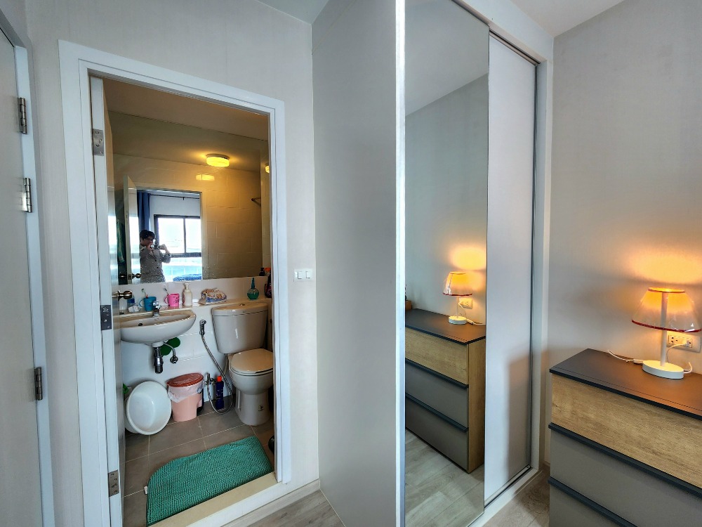 ขายคอนโดนนทบุรี บางใหญ่ บางบัวทอง : ขาย/For Sale **ห้องว่างครับผม สถานะตามปกเลย มีเครื่องซักผ้าและตาข่ายกันนก แอร์ 2**พลัมคอนโด เซ็นทรัล เฟส 1 ชั้น 12 ขนาด 25 ตรม. ให้ของตามภาพทั้งหมด