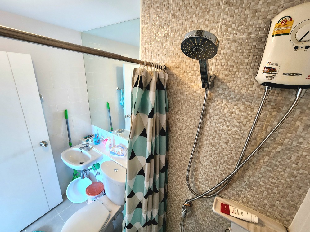 ขายคอนโดนนทบุรี บางใหญ่ บางบัวทอง : ขาย/For Sale **ห้องว่างครับผม สถานะตามปกเลย มีเครื่องซักผ้าและตาข่ายกันนก แอร์ 2**พลัมคอนโด เซ็นทรัล เฟส 1 ชั้น 12 ขนาด 25 ตรม. ให้ของตามภาพทั้งหมด