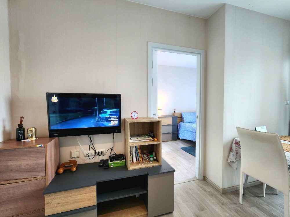 ขายคอนโดนนทบุรี บางใหญ่ บางบัวทอง : ขาย/For Sale **ห้องว่างครับผม สถานะตามปกเลย มีเครื่องซักผ้าและตาข่ายกันนก แอร์ 2**พลัมคอนโด เซ็นทรัล เฟส 1 ชั้น 12 ขนาด 25 ตรม. ให้ของตามภาพทั้งหมด