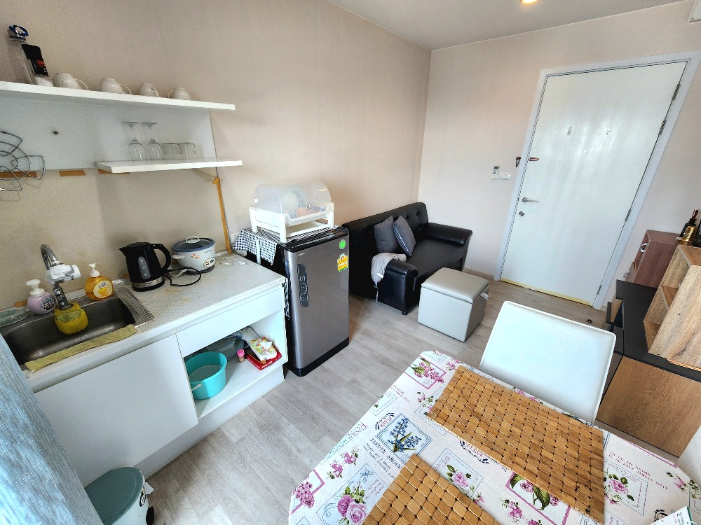 ขายคอนโดนนทบุรี บางใหญ่ บางบัวทอง : ขาย/For Sale **ห้องว่างครับผม สถานะตามปกเลย มีเครื่องซักผ้าและตาข่ายกันนก แอร์ 2**พลัมคอนโด เซ็นทรัล เฟส 1 ชั้น 12 ขนาด 25 ตรม. ให้ของตามภาพทั้งหมด