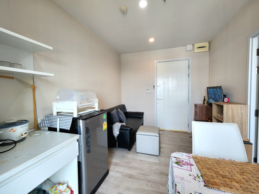 ขายคอนโดนนทบุรี บางใหญ่ บางบัวทอง : ขาย/For Sale **ห้องว่างครับผม สถานะตามปกเลย มีเครื่องซักผ้าและตาข่ายกันนก แอร์ 2**พลัมคอนโด เซ็นทรัล เฟส 1 ชั้น 12 ขนาด 25 ตรม. ให้ของตามภาพทั้งหมด