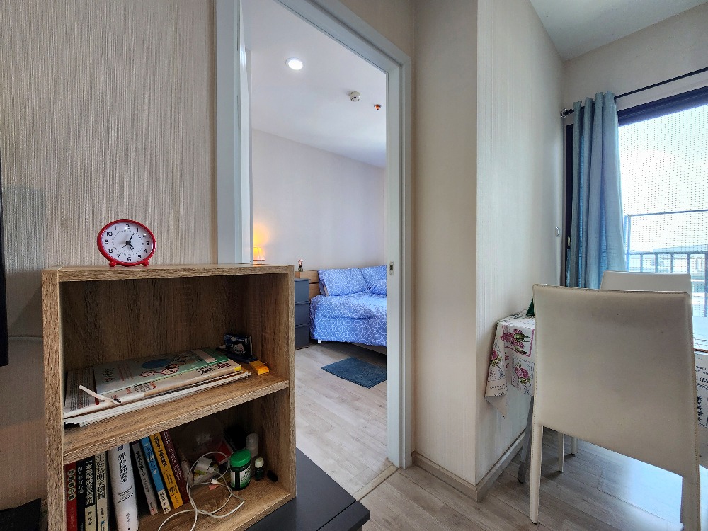 ขายคอนโดนนทบุรี บางใหญ่ บางบัวทอง : ขาย/For Sale **ห้องว่างครับผม สถานะตามปกเลย มีเครื่องซักผ้าและตาข่ายกันนก แอร์ 2**พลัมคอนโด เซ็นทรัล เฟส 1 ชั้น 12 ขนาด 25 ตรม. ให้ของตามภาพทั้งหมด