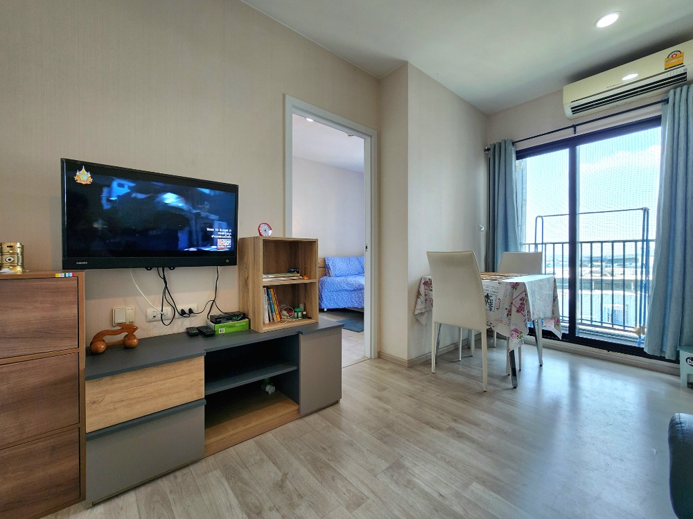 ขายคอนโดนนทบุรี บางใหญ่ บางบัวทอง : ขาย/For Sale **ห้องว่างครับผม สถานะตามปกเลย มีเครื่องซักผ้าและตาข่ายกันนก แอร์ 2**พลัมคอนโด เซ็นทรัล เฟส 1 ชั้น 12 ขนาด 25 ตรม. ให้ของตามภาพทั้งหมด