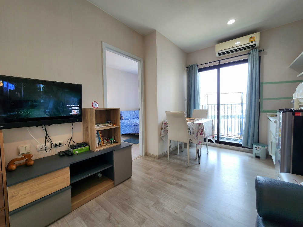 ขายคอนโดนนทบุรี บางใหญ่ บางบัวทอง : ขาย/For Sale **ห้องว่างครับผม สถานะตามปกเลย มีเครื่องซักผ้าและตาข่ายกันนก แอร์ 2**พลัมคอนโด เซ็นทรัล เฟส 1 ชั้น 12 ขนาด 25 ตรม. ให้ของตามภาพทั้งหมด