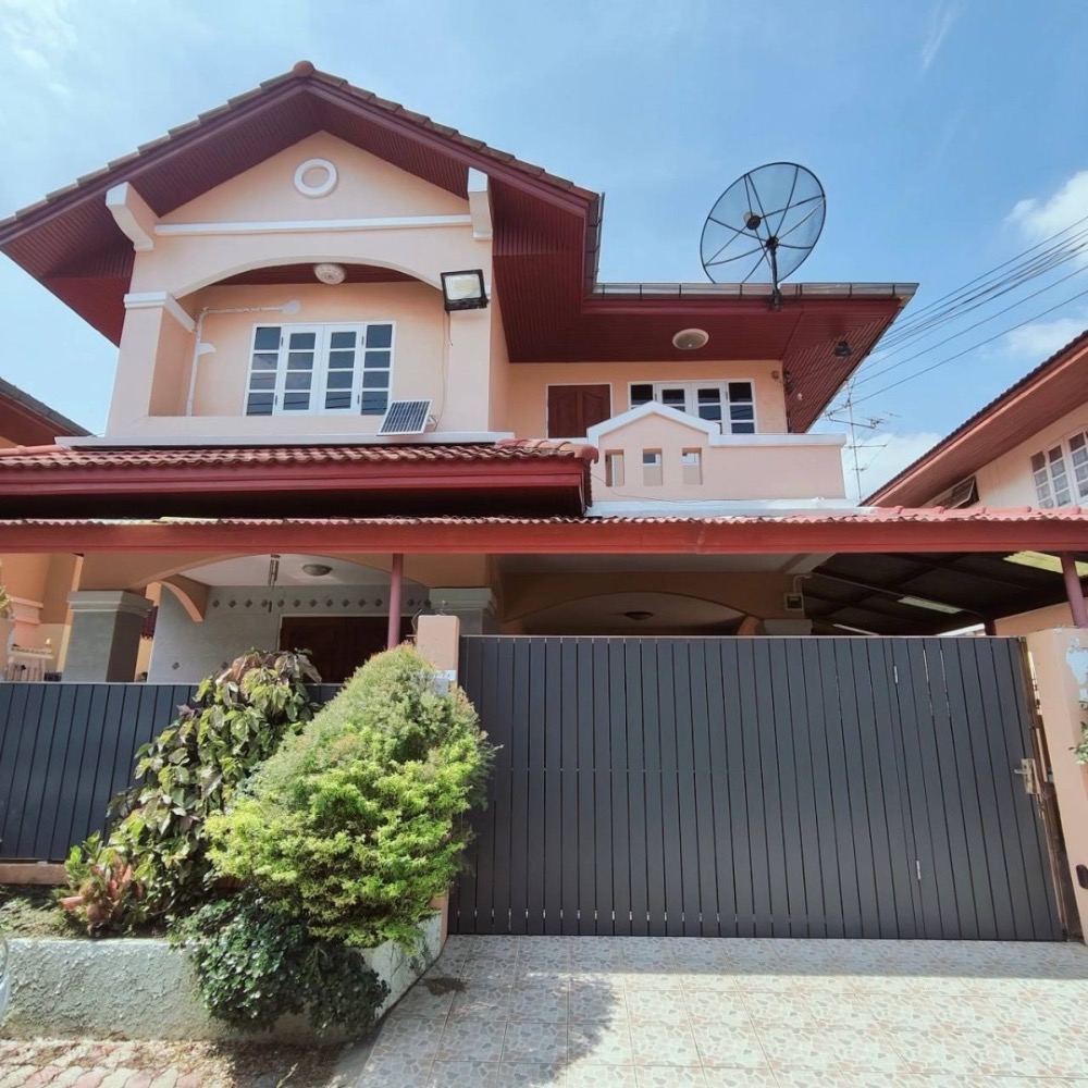 For SaleHouseEakachai, Bang Bon : Single house for sale, Rung Rueang House Village, Bang Bon 58, near the market, has security guards.