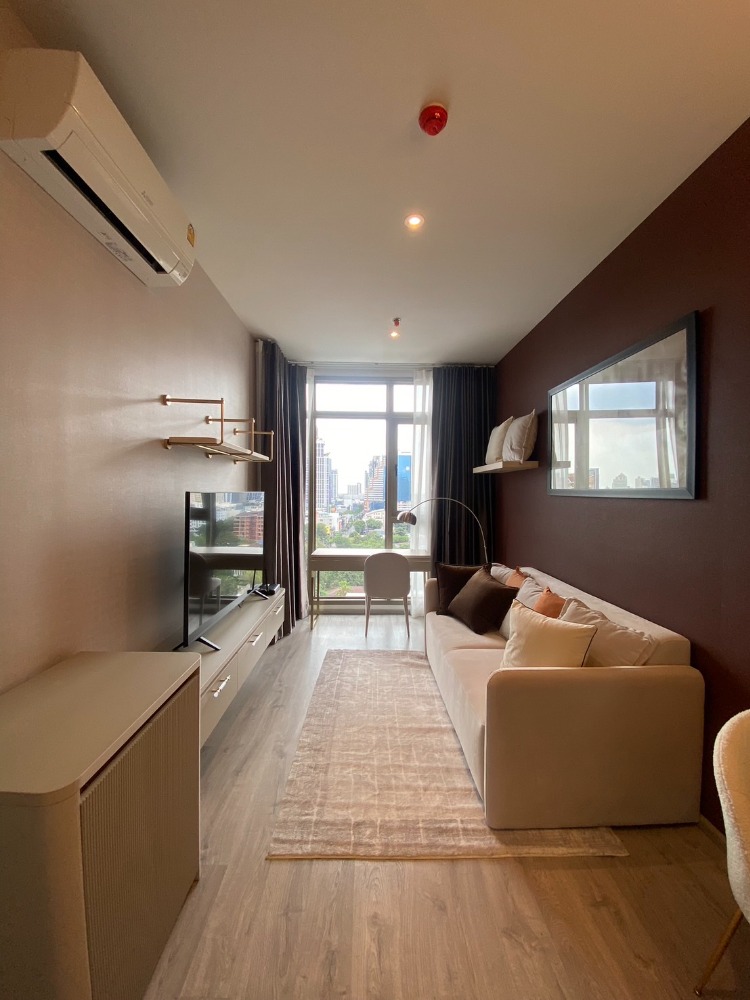 ให้เช่าคอนโดสุขุมวิท อโศก ทองหล่อ : For Rent ✅❤️‍🔥 RHYTHM EKKAMAI ESTATE ใจกลางถนนเอกมัย📍