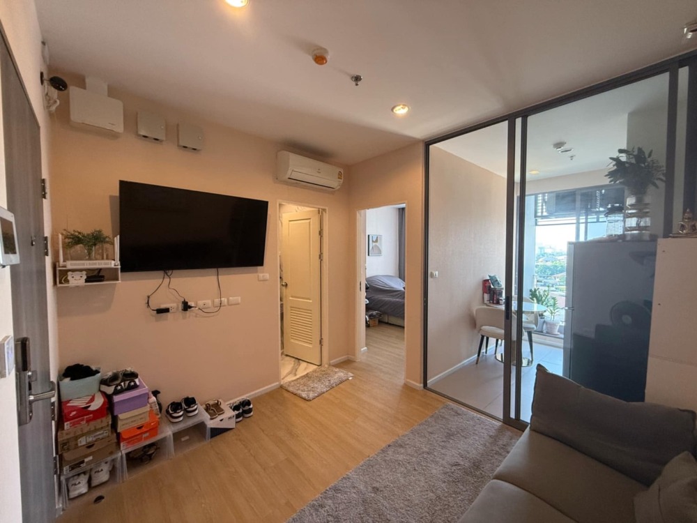 For SaleCondoRattanathibet, Sanambinna : Condo for sale, The Qve Tiwanon, near MRT Purple Line Tiwanon, near Pink and Blue Lines, convenient for all travel, near expressways