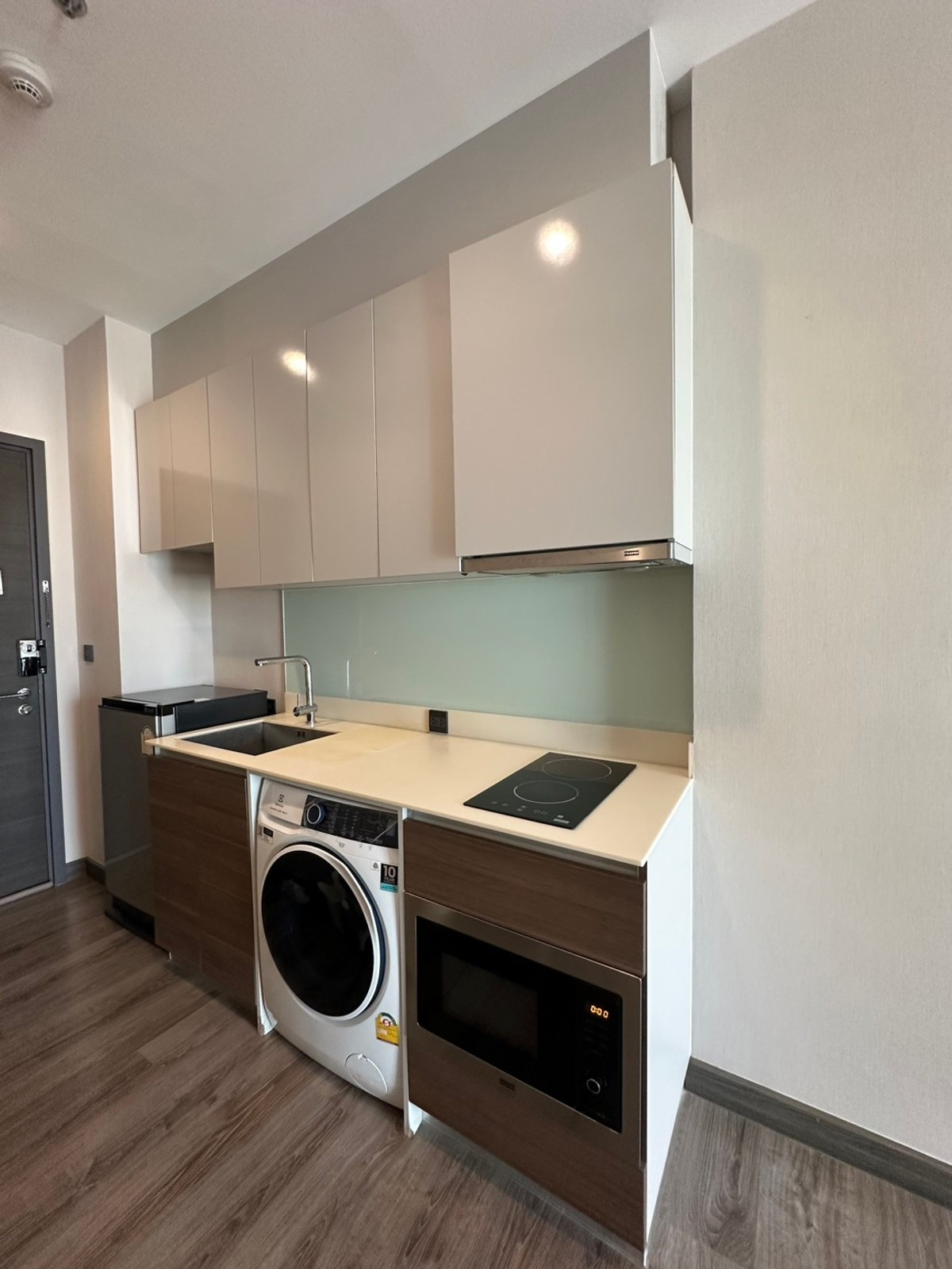 ให้เช่าคอนโดปิ่นเกล้า จรัญสนิทวงศ์ : 🚆mrt สิรินธร 300m 🚆🔥ให้เช่า เออร์บาโน่ ราชวิถี🔥2ห้องนอน 1ห้องน้ำ🔥