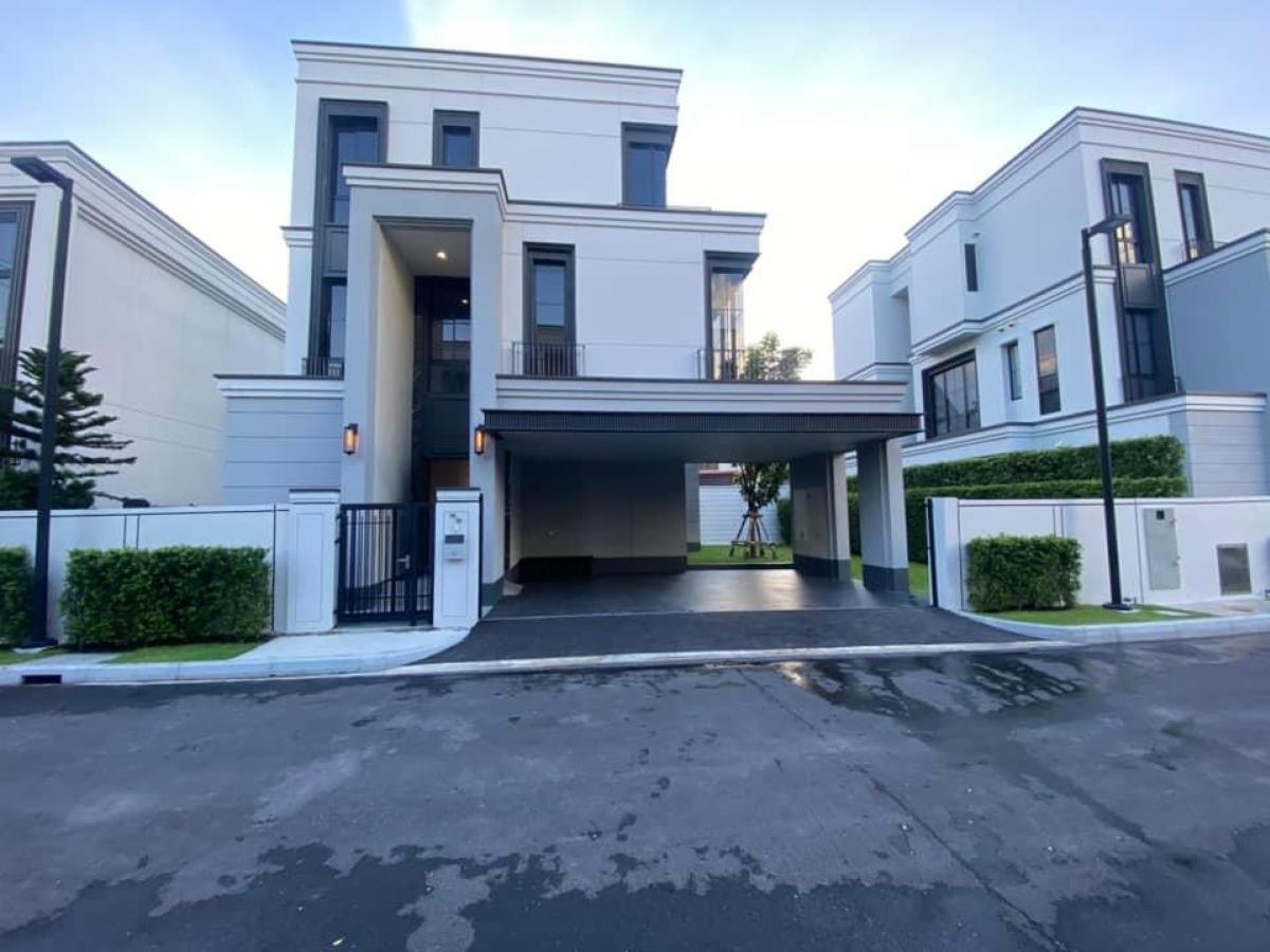 ขายบ้านพัฒนาการ ศรีนครินทร์ : ขายบ้าน Malton Gates กรุงเทพกีฑา ขนาด 403 Sq.m 4 bed 6 bath |32,000,000| ติดต่อ 086-795-9997