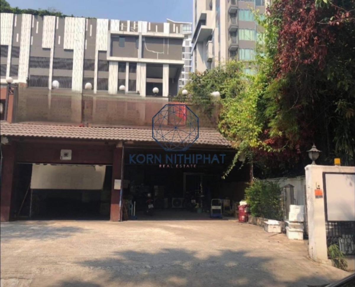 ให้เช่าร้านค้า/ตลาดนัดสุขุมวิท อโศก ทองหล่อ : ปล่อยเช่า ร้านอาหาร สไตล์ บ้านเดี่ยว พร้อมที่จอดรถ 8 คัน ซอย เอกมัย สุขุมวิท 63 เชื่อมต่อ ซอย ทองหล่อ สุขุมวิท 55, กรุงเทพ