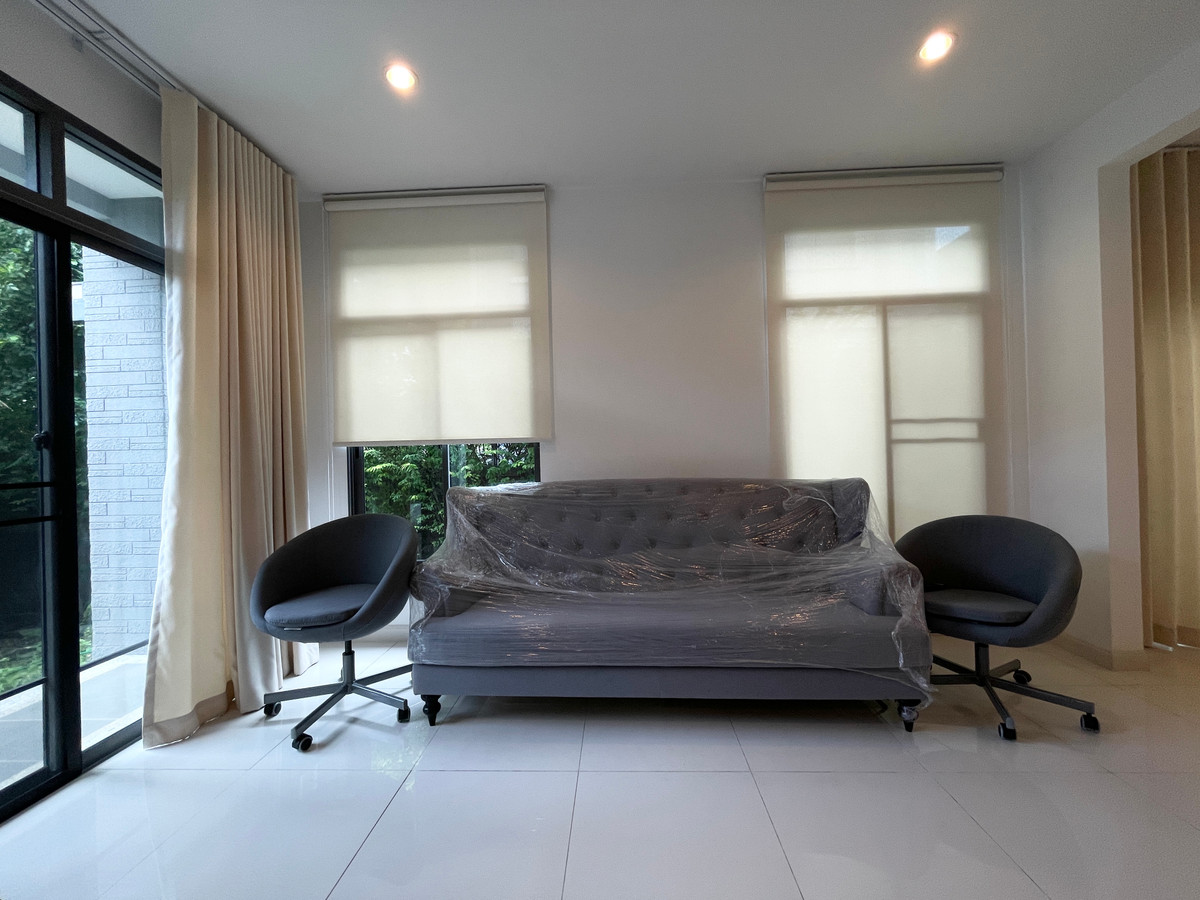 For RentHousePattanakan, Srinakarin : For rent, detached house, Luxury, The Palm, Phatthanakan, corner plot, near Thonglor, garden view