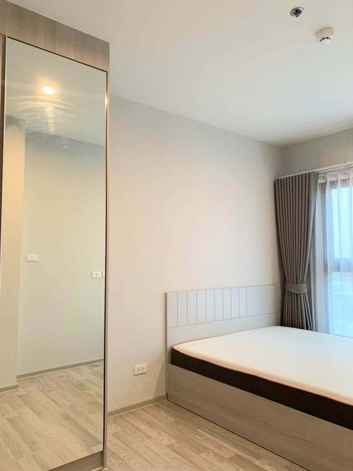 For RentCondoRama9, Petchburi, RCA : ❤️Beautiful room for rent❤️