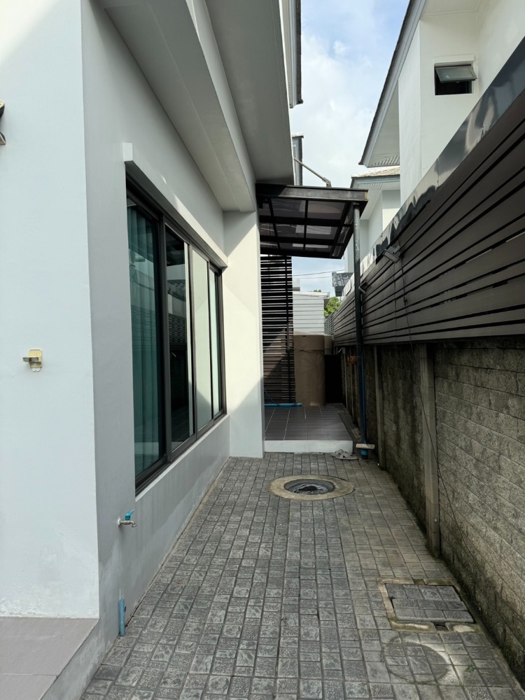 ขายบ้านวิภาวดี ดอนเมือง หลักสี่ : บ้านเดี่ยวในหมู่บ้าน SKY ดอนเมือง เจ้าของขายเอง บ้านสภาพดี มีการดูแล ปรับปรุงตลอด ราคาถูก สามารถต่อรองได้