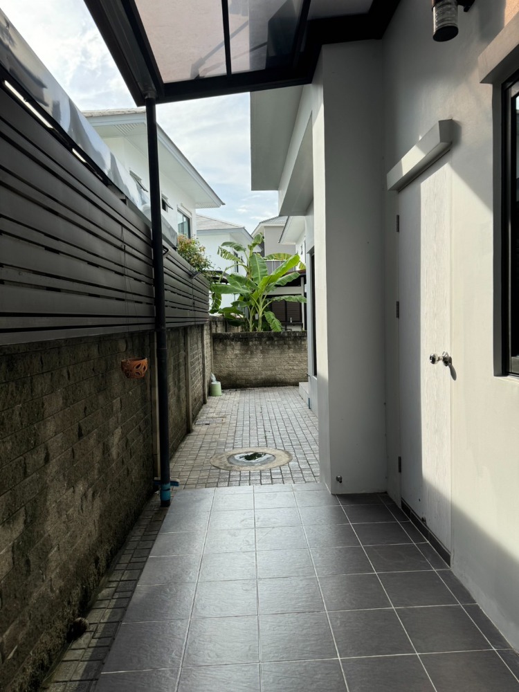 ขายบ้านวิภาวดี ดอนเมือง หลักสี่ : บ้านเดี่ยวในหมู่บ้าน SKY ดอนเมือง เจ้าของขายเอง บ้านสภาพดี มีการดูแล ปรับปรุงตลอด ราคาถูก สามารถต่อรองได้