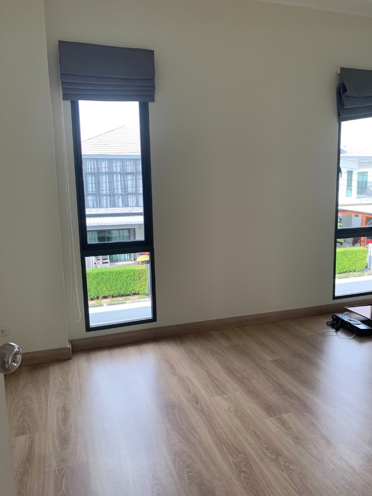 ขายบ้านวิภาวดี ดอนเมือง หลักสี่ : บ้านเดี่ยวในหมู่บ้าน SKY ดอนเมือง เจ้าของขายเอง บ้านสภาพดี มีการดูแล ปรับปรุงตลอด ราคาถูก สามารถต่อรองได้