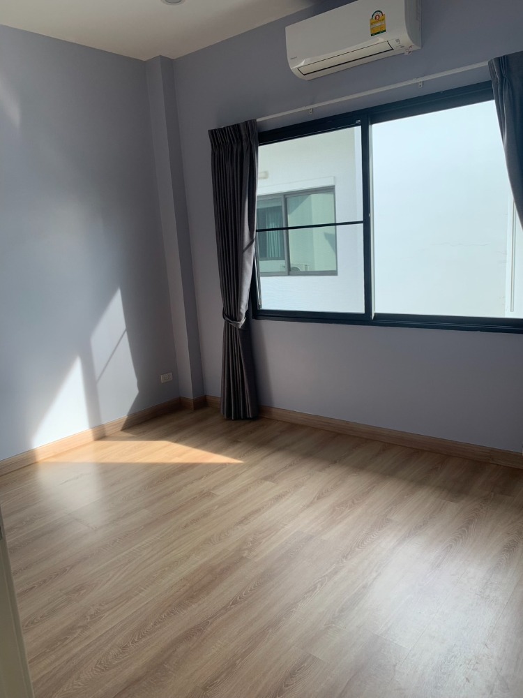 ขายบ้านวิภาวดี ดอนเมือง หลักสี่ : บ้านเดี่ยวในหมู่บ้าน SKY ดอนเมือง เจ้าของขายเอง บ้านสภาพดี มีการดูแล ปรับปรุงตลอด ราคาถูก สามารถต่อรองได้