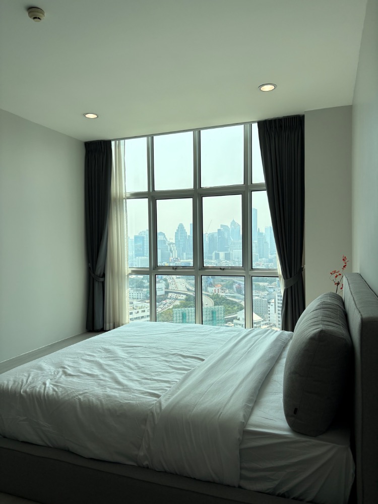 For RentCondoRatchathewi,Phayathai : For rent: Chewathai Ratchaprarop-Chewathai Ratchaprarop 3 bedrooms 114 sq m.