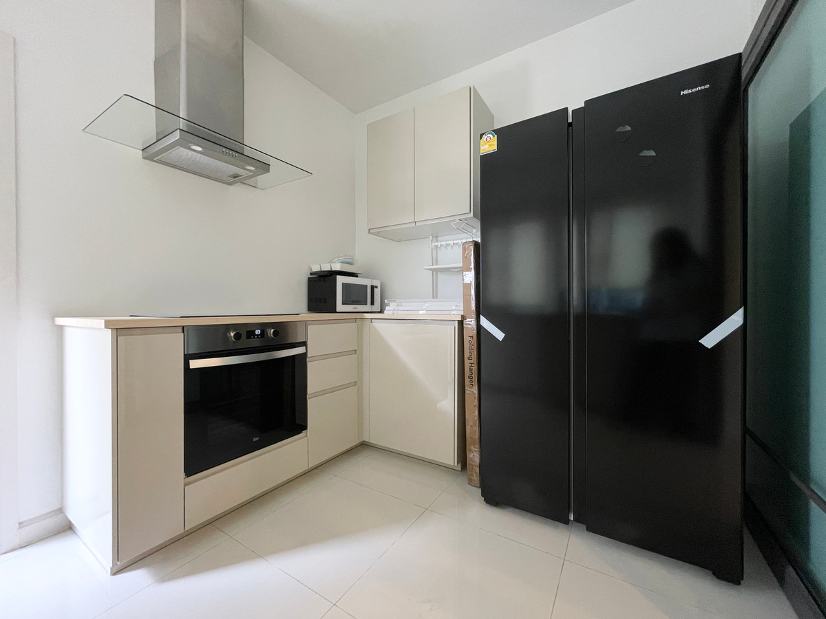 For RentHousePattanakan, Srinakarin : For rent, detached house, Luxury, The Palm, Phatthanakan, corner plot, near Thonglor, garden view