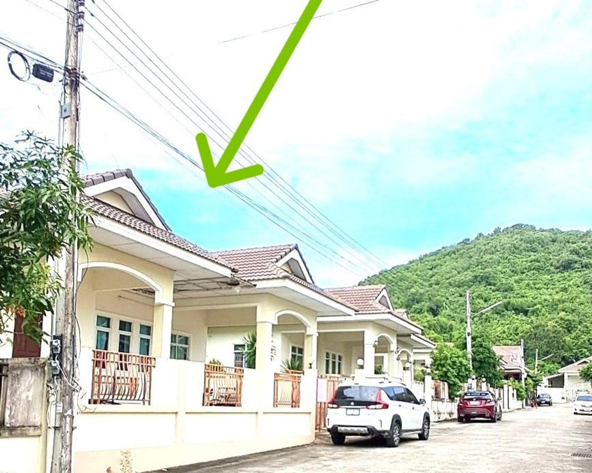ขายบ้านพัทยา บางแสน ชลบุรี สัตหีบ : บ้านพักตากอากาศริมเขา!!ดื่มด่ำกับธรรมชาติอย่างไกล้ชิด!!!สุขภาพที่ดีเริ่มต้นที่บ้าน  !!!  ขายบ้านเดี่ยว หมู่บ้านนาวีเฮาส์30 Navy house 30 สัตหีบ จ.ชลบุรี