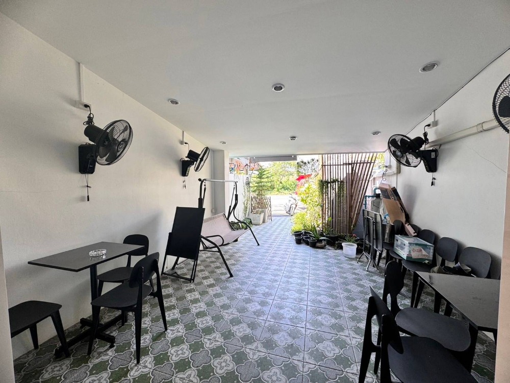 ขายอาคารพาณิชย์นวมินทร์ รามอินทรา : ขายขาดทุน!! อาคารพาณิชย์หมู่บ้านเลิศอุบล พระยาสุเรนทร์ 44 (ติดถนนเมน) 4ชั้น (N.1430)