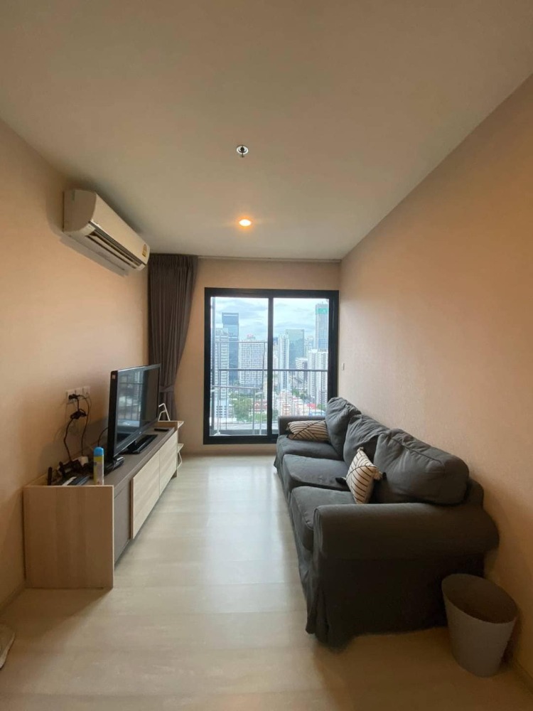 ให้เช่าคอนโดพระราม 9 เพชรบุรีตัดใหม่ RCA : 🔥 HOT DEAL Life Asoke 2 bedrooms for rent 🔥