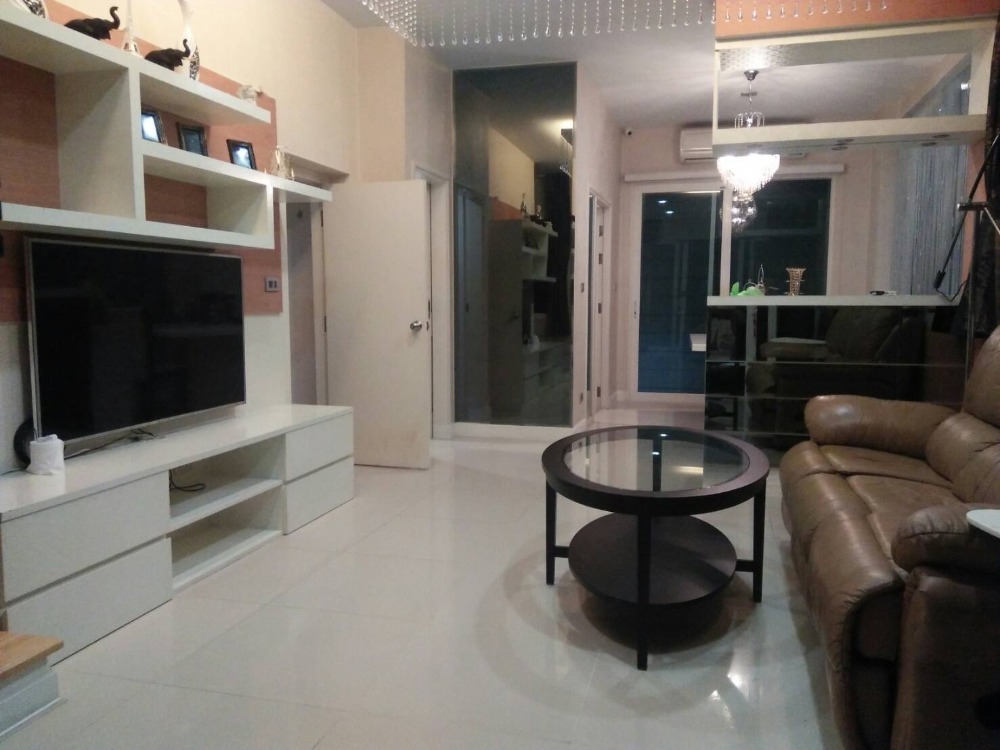 ขายทาวน์โฮมเลียบทางด่วนรามอินทรา : ทาวน์โฮม บ้านกลางเมือง เอสเซ้นส์ พระราม 9 - ลาดพร้าว / 3 ห้องนอน (ขายพร้อมผู้เช่า), Baan Klang Muang S-Sense Rama 9 - Ladprao / Townhome 3 Bedrooms (SALE WITH TENANT) TPM126