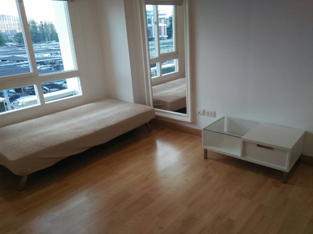 ขายทาวน์โฮมเลียบทางด่วนรามอินทรา : ทาวน์โฮม บ้านกลางเมือง เอสเซ้นส์ พระราม 9 - ลาดพร้าว / 3 ห้องนอน (ขายพร้อมผู้เช่า), Baan Klang Muang S-Sense Rama 9 - Ladprao / Townhome 3 Bedrooms (SALE WITH TENANT) TPM126