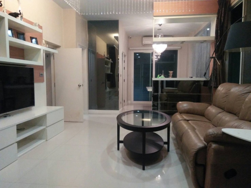 ขายทาวน์โฮมเลียบทางด่วนรามอินทรา : ทาวน์โฮม บ้านกลางเมือง เอสเซ้นส์ พระราม 9 - ลาดพร้าว / 3 ห้องนอน (ขายพร้อมผู้เช่า), Baan Klang Muang S-Sense Rama 9 - Ladprao / Townhome 3 Bedrooms (SALE WITH TENANT) TPM126