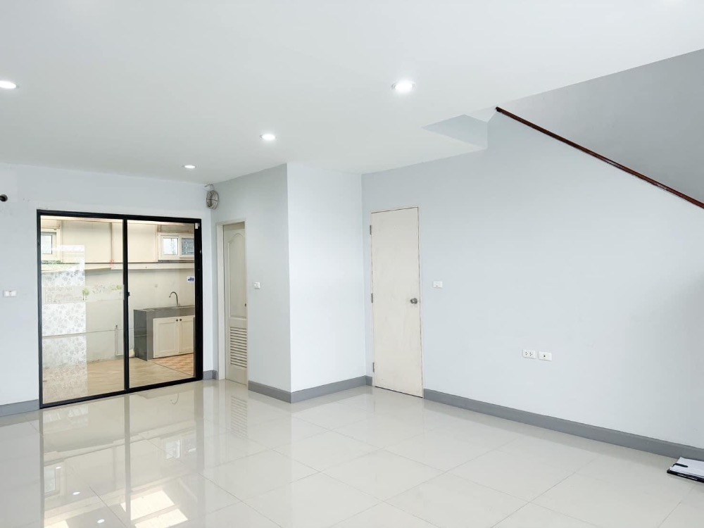 For SaleTownhomeBangna, Bearing, Lasalle : P-2630 For sale! Townhome I Feel Bangna, ready to move in, near Mega Bangna