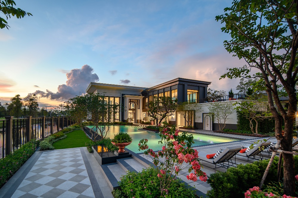 For SaleHousePathum Thani,Rangsit, Thammasat : 𝗦𝗘𝗧𝗧𝗛𝗔𝗦𝗜𝗥𝗜 Bangkok-Pathum Thani 2 large golf course view houses 🔥Exquisite and magnificent sale 12 million*💥Call 📱𝟬𝟴𝟭-𝟵𝟴𝟯-𝟲𝟲𝟮𝟱