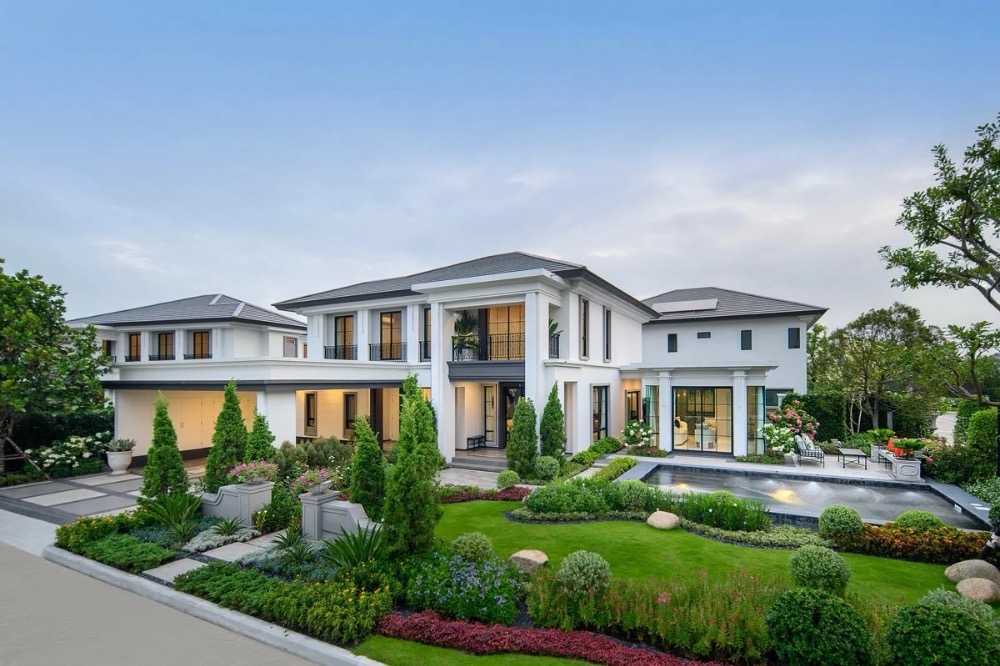 For SaleHousePathum Thani,Rangsit, Thammasat : 𝗦𝗘𝗧𝗧𝗛𝗔𝗦𝗜𝗥𝗜 Bangkok-Pathum Thani 2 large golf course view houses 🔥Exquisite and magnificent sale 12 million*💥Call 📱𝟬𝟴𝟭-𝟵𝟴𝟯-𝟲𝟲𝟮𝟱