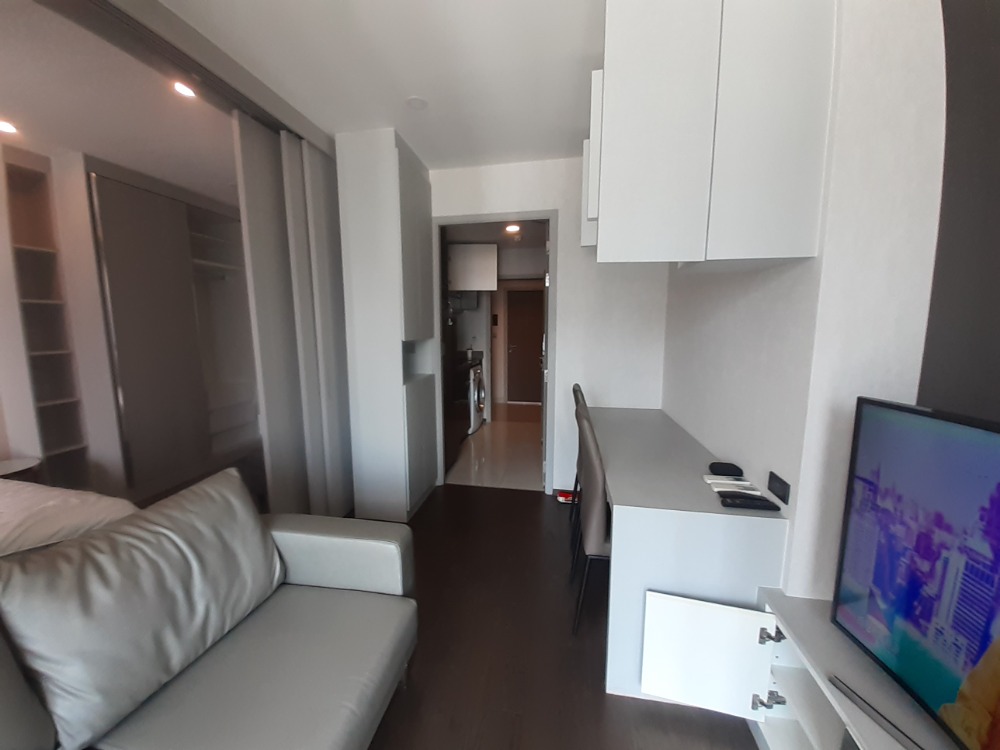 For RentCondoRatchathewi,Phayathai : Ideo Q Siam Ratchathewi【𝐑𝐄𝐍𝐓】🔥 Simplicity in a minimalist style, beautifully decorated, fully furnished, spacious room, beautiful view 🔥 Contact Line ID: @hacondo