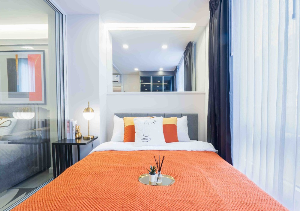 For SaleCondoSapankwai,Jatujak : Sold Out !!!!!  Newly decorated condo ✨|| 🚉 5 minutes to BTS Saphan Khwai || 🛍 5 minutes to Central Ladprao || Installments only 9,xxx baht || 😋with various shops and restaurants Code : 3438