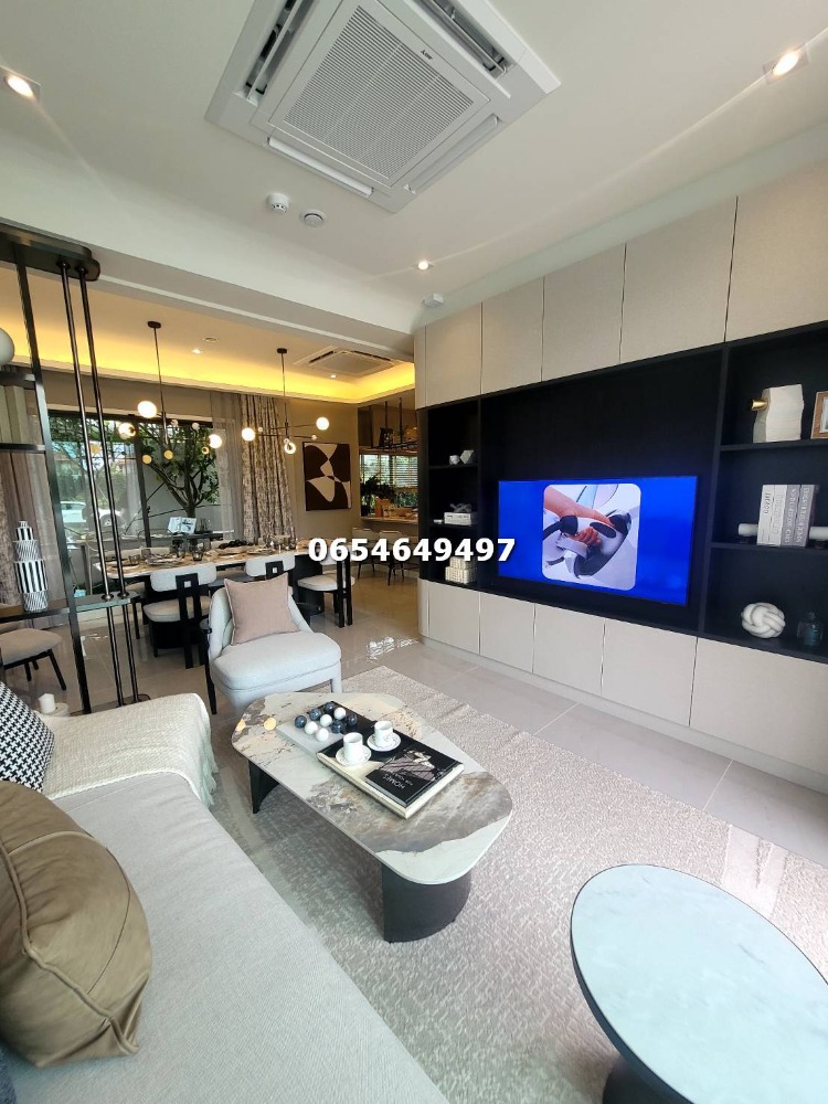 ขายบ้านบางนา แบริ่ง ลาซาล : บ้านหรู สไตล์ luxury Nordic ขาย bangkok boulevard บางนา กม.12 ขนาด 61.4 ตร.ว.  สนใจนัดชมโครงการติดต่อ 065-464-9497