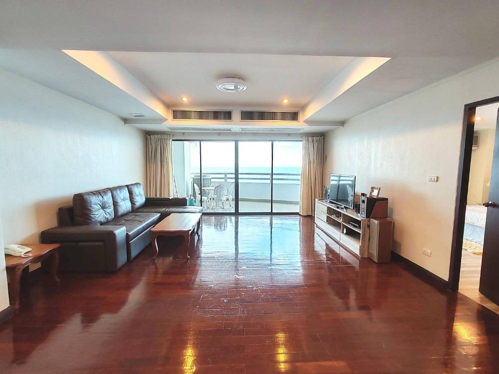 For SaleCondoCha-am Phetchaburi : Want to sell quickly!!! Condo for sale, next to the sea, Cha-am Grand Condotel project, usable area 148.29 sq m., 2 bedrooms, 2 bathrooms, 30th floor, beautiful view, quiet, private beach Suitable for relaxation