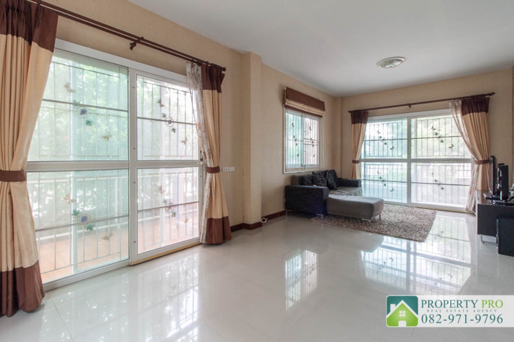 ขายบ้านมีนบุรี-ร่มเกล้า : ขาย บ้าน นนทวีวิลล์ 5 หนองจอก บ้านเดี่ยว 2 ชั้น แบบ 3 ห้องนอน 51 ตรว 146 ตรม หลังมุม ทิศเหนือ ใกล้ โรงเรียนหนองจอก บางกอกอารีนา : VW24S-005