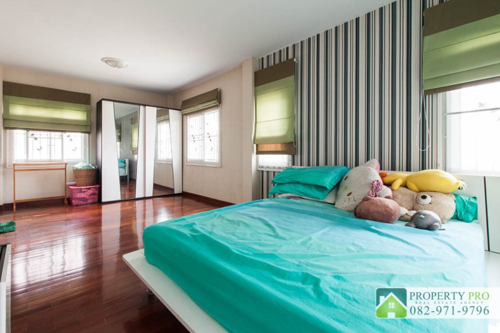 ขายบ้านมีนบุรี-ร่มเกล้า : ขาย บ้าน นนทวีวิลล์ 5 หนองจอก บ้านเดี่ยว 2 ชั้น แบบ 3 ห้องนอน 51 ตรว 146 ตรม หลังมุม ทิศเหนือ ใกล้ โรงเรียนหนองจอก บางกอกอารีนา : VW24S-005