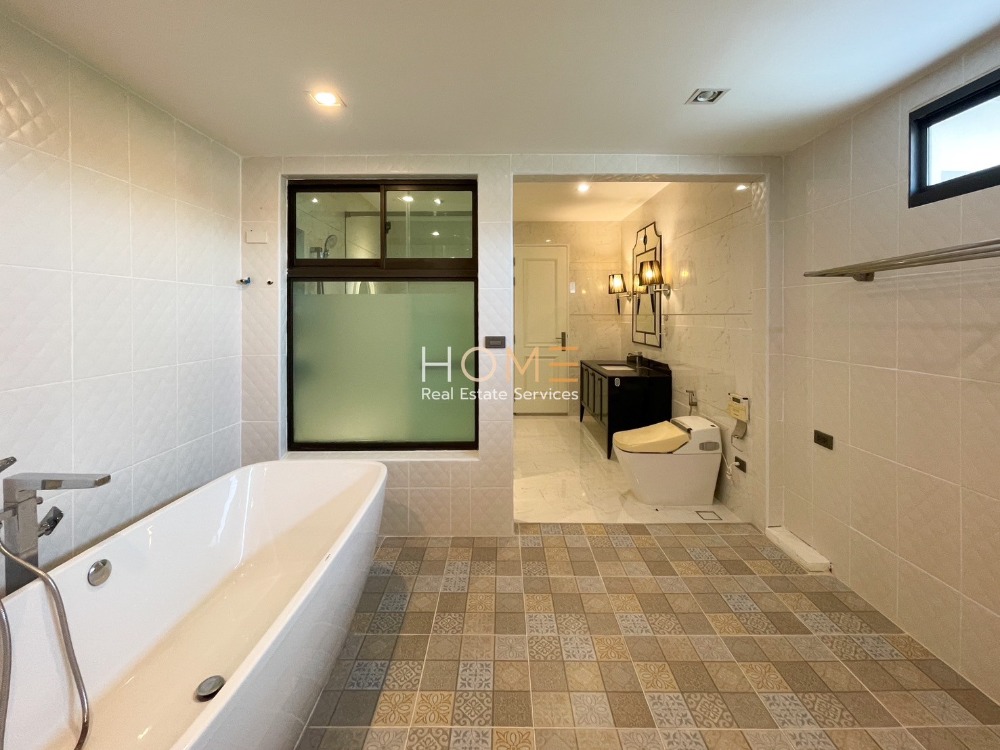 ขายบ้านปิ่นเกล้า จรัญสนิทวงศ์ : บ้านแปลงสวย ทำเลติดถนนเมน พร้อมเข้าอยู่ได้เลย🔥 นันทวัน ปิ่นเกล้า - ราชพฤกษ์ / 5 ห้องนอน (ขาย), Nantawan Pinklao - Ratchapruek / 5 Bedrooms (FOR SALE) BALL158