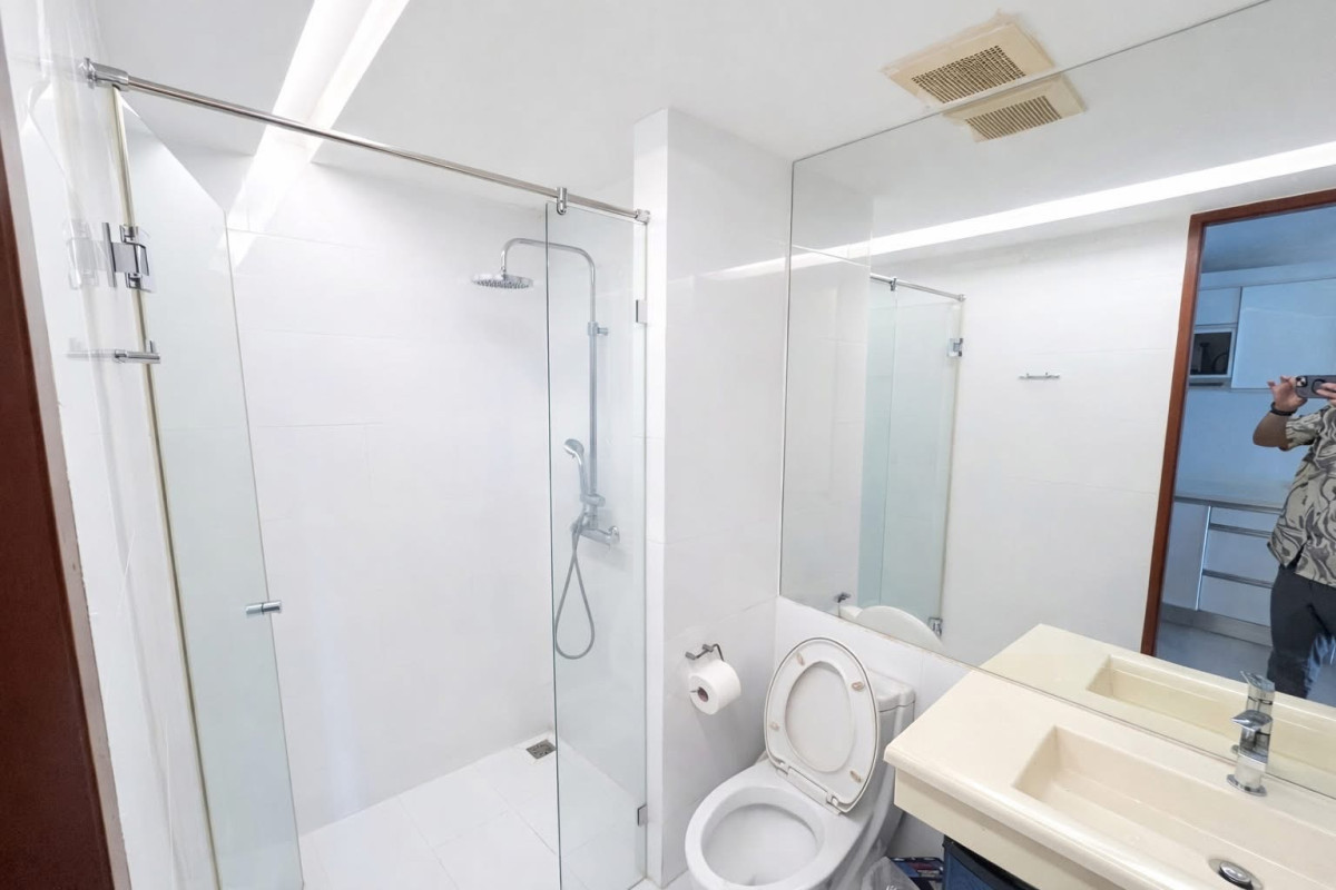 For SaleCondoRatchadapisek, Huaikwang, Suttisan : For Sale Condo , Emerald Residence Ratchada , MRT-Huai Khwang , Din Daeng , Din Daeng , Bangkok ,  CX-144542