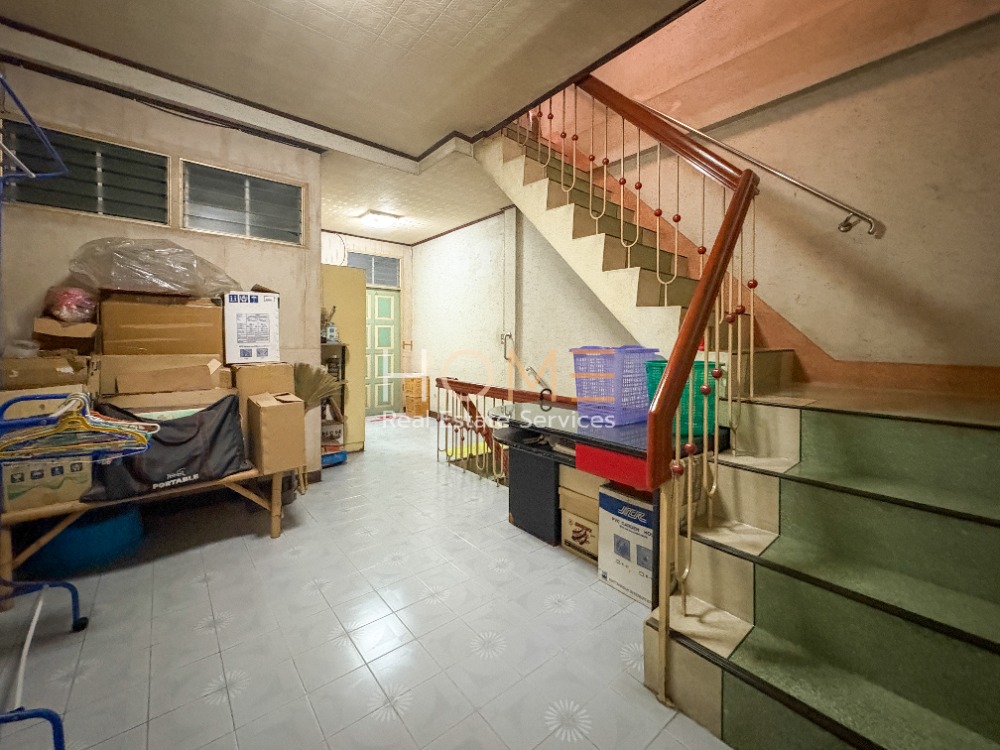 ขายอาคารพาณิชย์เยาวราช บางลำพู : อาคารพาณิชย์ ติดถนนเจริญกรุง ใกล้เยาวราช / 6 ชั้น (ขาย), Commercial Building on Charoen Krung Road near Yaowarat / 6 Storey (FOR SALE) PALM832