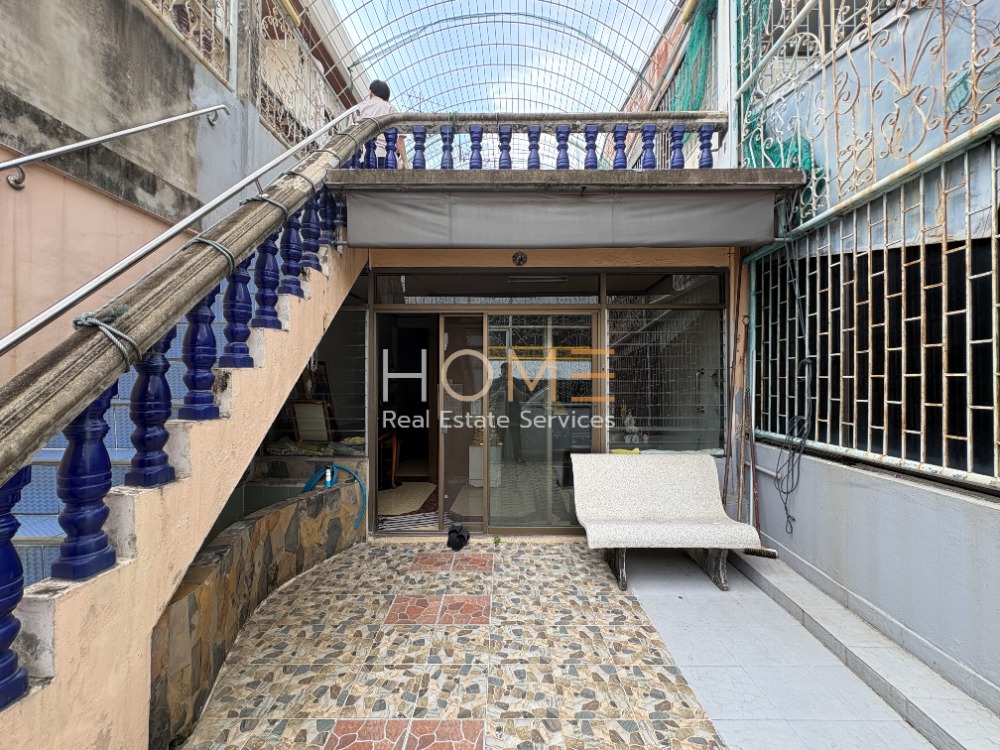 ขายอาคารพาณิชย์เยาวราช บางลำพู : อาคารพาณิชย์ ติดถนนเจริญกรุง ใกล้เยาวราช / 6 ชั้น (ขาย), Commercial Building on Charoen Krung Road near Yaowarat / 6 Storey (FOR SALE) PALM832