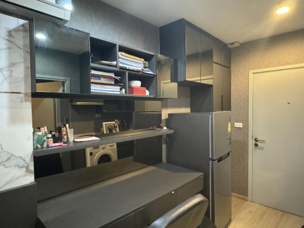 ขายคอนโดท่าพระ ตลาดพลู วุฒากาศ : Ideo Sathorn Thaphra【𝐒𝐄𝐋𝐋 & 𝐑𝐄𝐍𝐓】🔥 คอนโด 1 ห้องนอน สไตล์หรูหราด้วยลายหินอ่อน เท่แต่ยังคงความอบอุ่น บิ้วอินจัดเต็ม 🔥 ติดต่อไลน์ไอดี: @hacondo