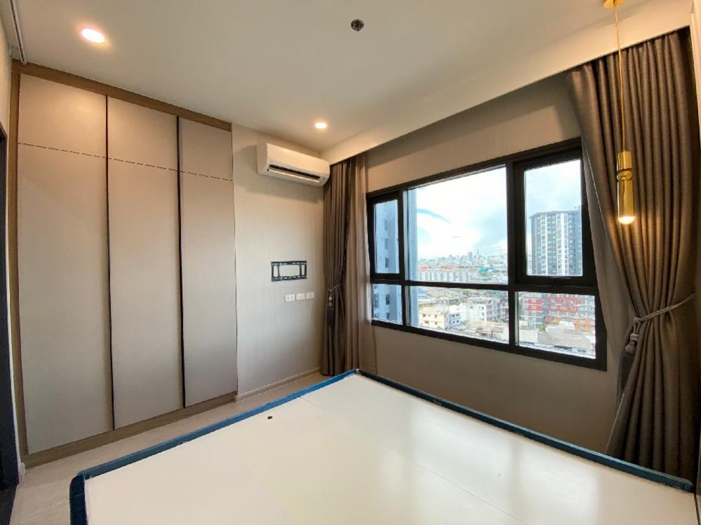 ขายคอนโดท่าพระ ตลาดพลู วุฒากาศ : Ideo Thaphra Interchange【𝐒𝐄𝐋𝐋】🔥 คอนโดสุดหรู 1 ห้องนอน โทนอบอุ่น พร้อมดีไซน์หรูหราและฟังก์ชันครบครัน 🔥 ติดต่อไลน์ไอดี: @hacondo