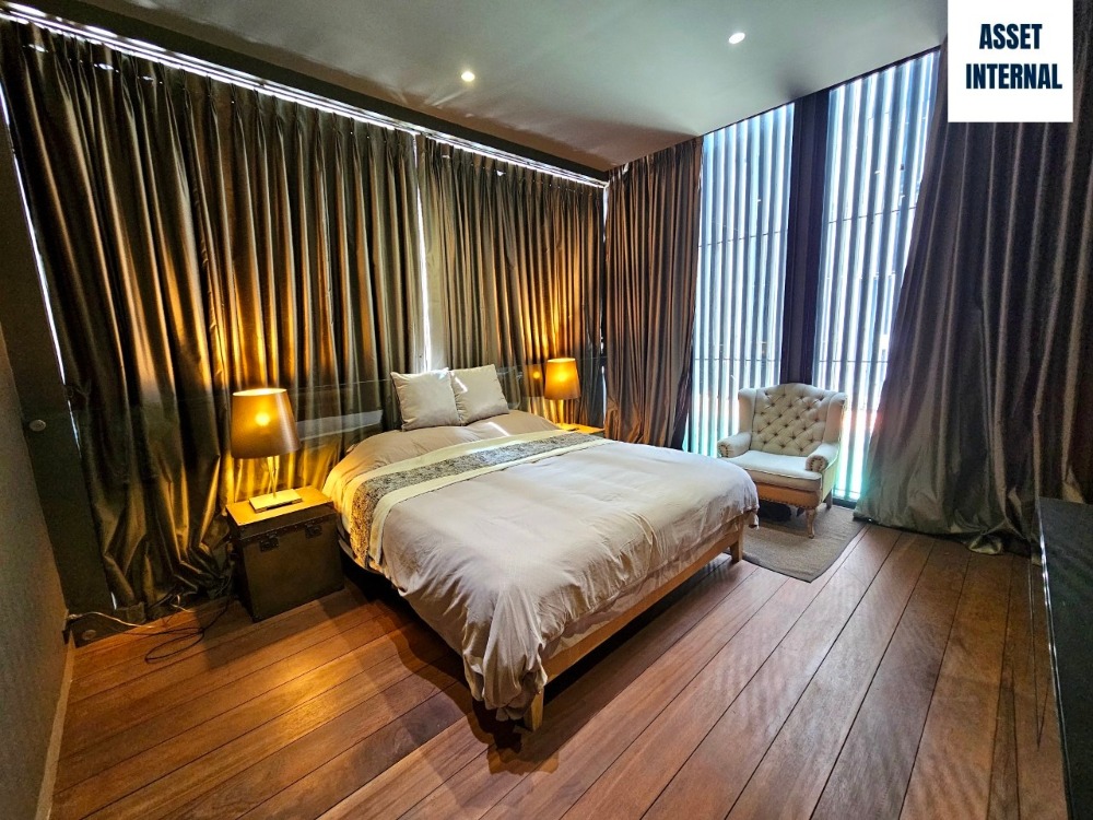 ขายบ้านลาดพร้าว เซ็นทรัลลาดพร้าว : ขายบ้าน สไตล์ Home Office 3 ชั้น ซอยนาคนิวาส 18 เนื้อที่ 97 ตารางวา 6 ห้องนอน 7 ห้องน้ำ พร้อมสระว่ายน้ำกลางบ้าน ห้องทำงาน ห้องนั่งเล่น ห้องเก็บของ แขวงลาดพร้าว เขตลาดพร้าว กรุงเทพมหานคร