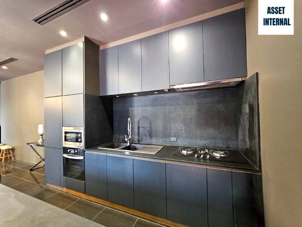 ขายบ้านลาดพร้าว เซ็นทรัลลาดพร้าว : ขายบ้าน สไตล์ Home Office 3 ชั้น ซอยนาคนิวาส 18 เนื้อที่ 97 ตารางวา 6 ห้องนอน 7 ห้องน้ำ พร้อมสระว่ายน้ำกลางบ้าน ห้องทำงาน ห้องนั่งเล่น ห้องเก็บของ แขวงลาดพร้าว เขตลาดพร้าว กรุงเทพมหานคร